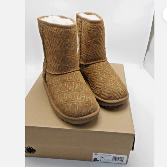 UGG Other - UGG Kids' Classic II Graphic Stitch Boots: Chestnut Brown Kids 4 New In Box